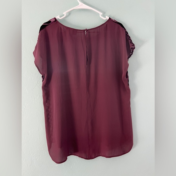 Lane Bryant Burgundy Velvet Detail Sheer Blouse Size 14/16 - Picture 3 of 4